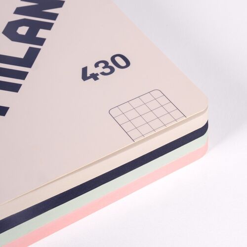 BLOCK A6 ENCOLADO. Papel cuadriculado, 48 hojas de 95 gr/m², colección 430 since 1918, verde.